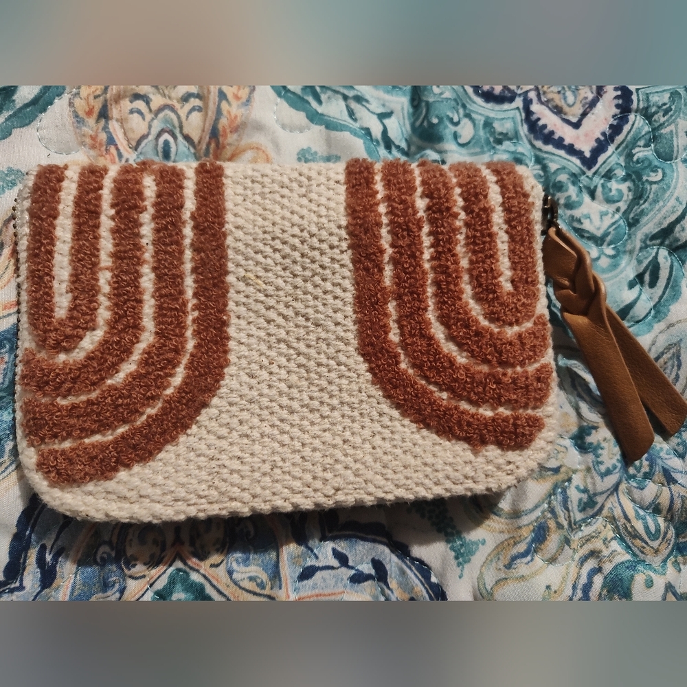 Universal Thread Cream and Brown Retro Wallet